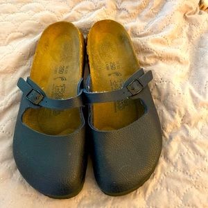 Woman’s Navy Blue Birkis Mules Like New 39